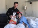 Héctor Faubel visita el Hospital Clínico de Valencia