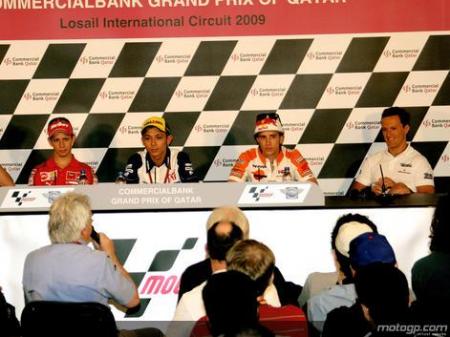 Rueda de prensa de presentación GP Qatar con Rossi, Stoner, Gibernau, Dovizioso y Vermuelen