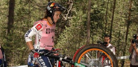 Laia Sanz logra la victoria en la 2ªprueba del Campeonato Continental de Trial