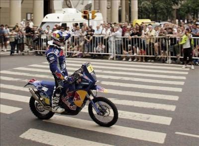Cyril Despres se coloca líder tras ganar la tercera etapa del Dakar 2010