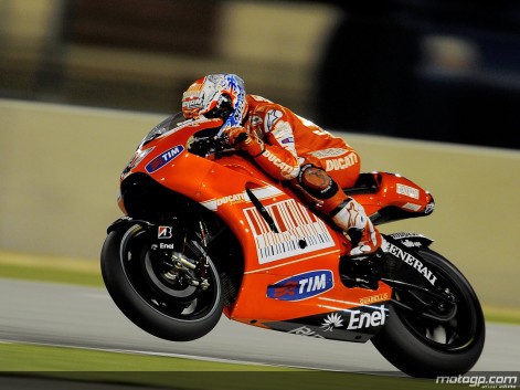 Casey Stoner logra la pole position de MotoGP en Qatar