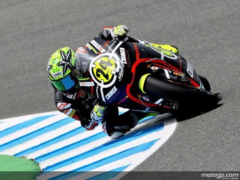 Toni Elías triunfa en Moto2 en Jerez, tras una carrera muy emocionante y muy loca
