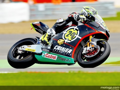 Toni Elías da un repaso en la carrera de Moto2 en Brno y va directo al título