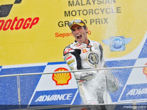 Toni Elías sigue sus negociaciones para estar en 2011 en MotoGP