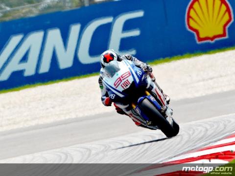 Jorge Lorenzo marca la pole de MotoGP en Sepang y se prepara para ser Campeón