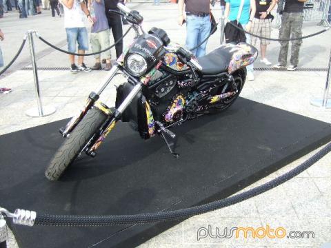 La Harley Custo estará expuesta hoy en la Illa Diagonal de Barcelona