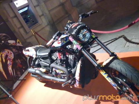 La Harley Custo fue una de las estrellas del Shopping Night Barcelona 2010