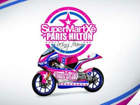 El diseño del equipo SuperMartxé VIP by Paris Hilton de 125cc