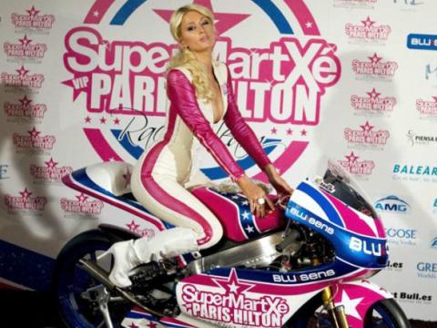 El equipo SuperMartxé VIP by Paris Hilton de 125cc fue presentado ayer en Madrid
