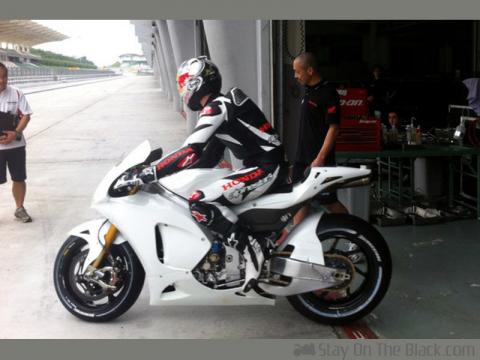 Jonathan Rea debuta con la Honda de MotoGP en el test de Sepang