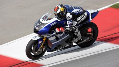 Jorge Lorenzo y Ben Spies hacen una miniparada en Tailandia para sus fans