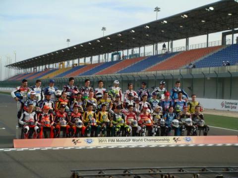 Foto de los pilotos inscritos en la categoría de Moto2 para 2011
