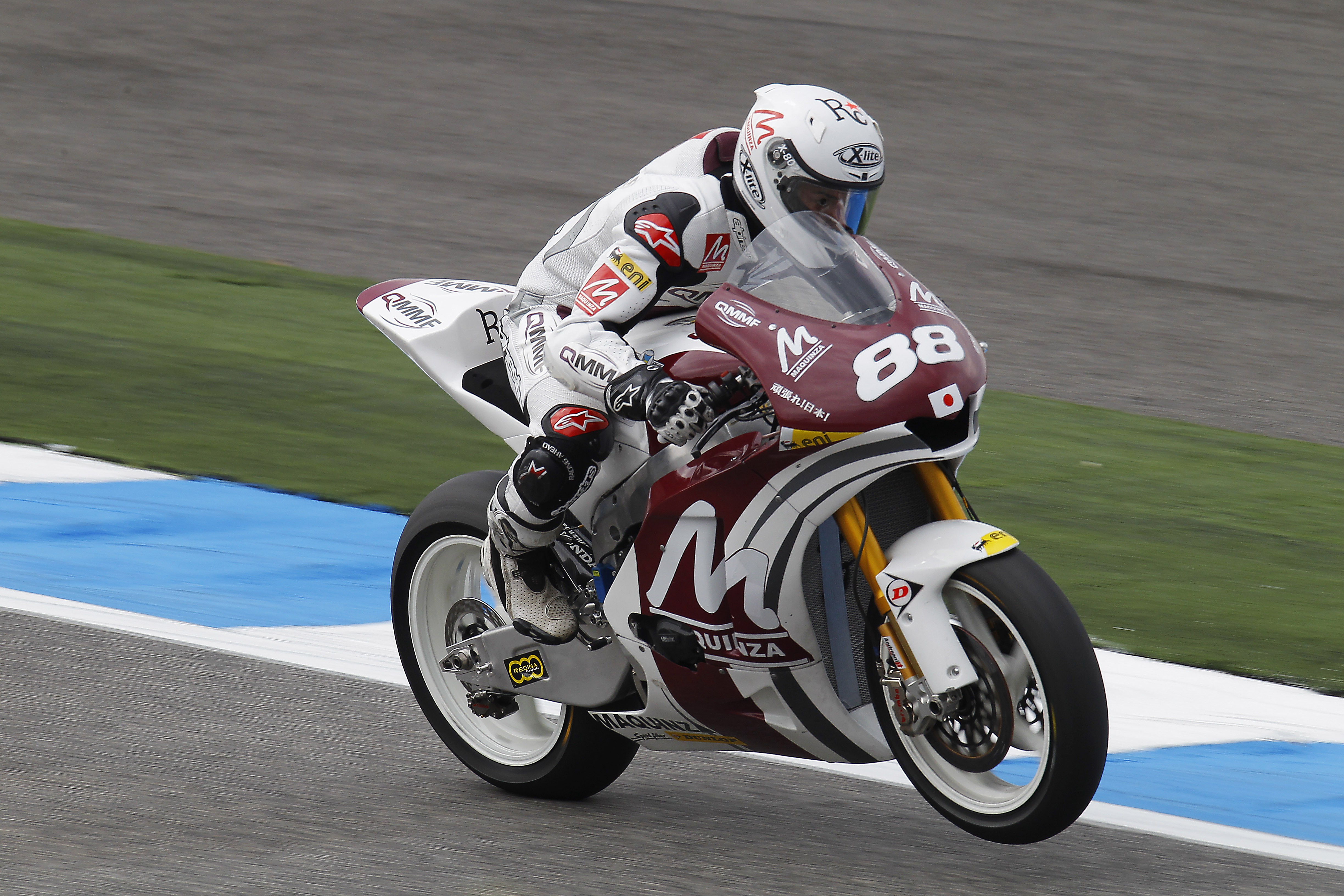 Ricky Cardús sigue con buenas sensaciones en Estoril con su Moto2