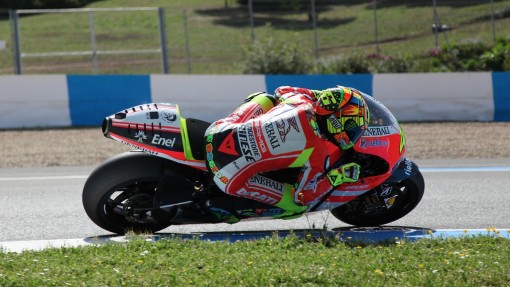 Valentino Rossi con su Ducati GP12 en el Circuito de Jerez