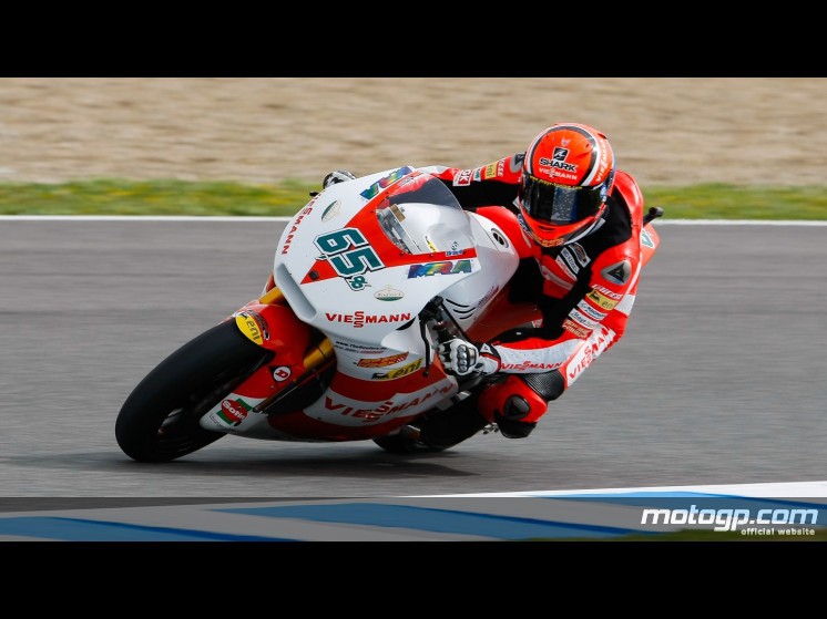 Warm Up Moto2: Bradley Smith el más rápido en condiciones mixtas en Estoril