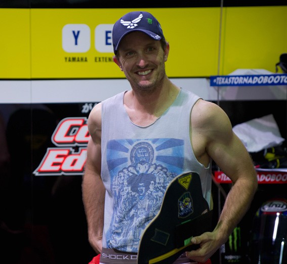 Colin Edwards se queda con las ganas de salir a MotoGP y fija un récord