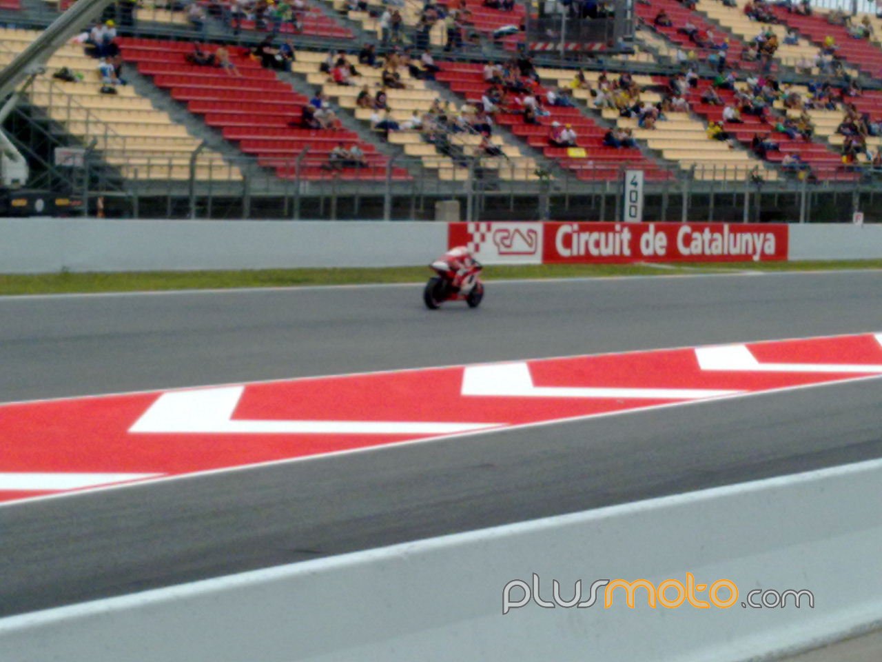 MotoGP Catalunya 2011-Barbera3