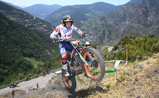 Toni Bou gana la prueba del Mundial de Trial Outdoor en Andorra