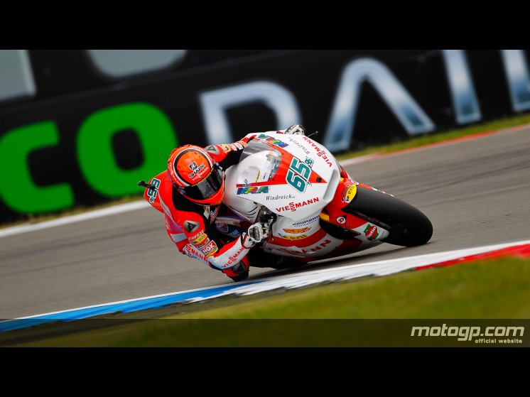 Stefan Bradl impone su ley y marca la pole de Moto2 en Assen