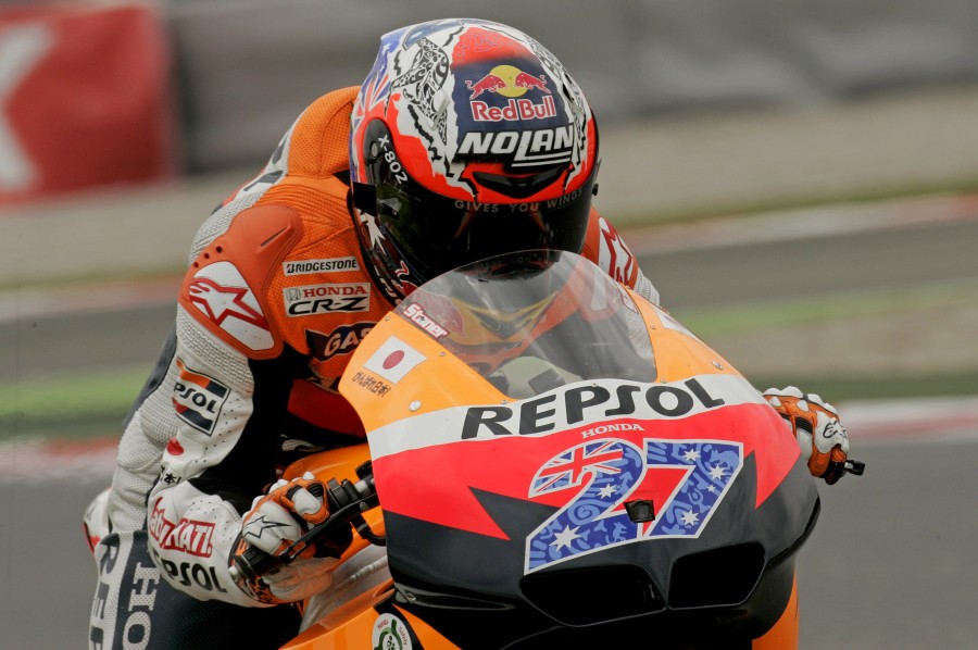 Stoner y Doviziozo preparados para Silverstone, y Pedrosa sin sustituto