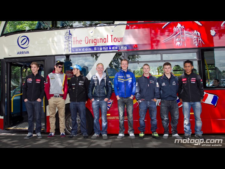 Los pilotos británicos promocionan el Gran Premio de Silverstone en Londres