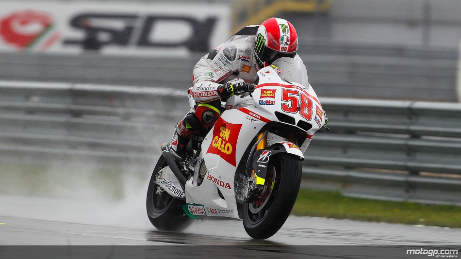 Marco Simoncelli el mejor de MotoGP en Assen en condiciones extremas