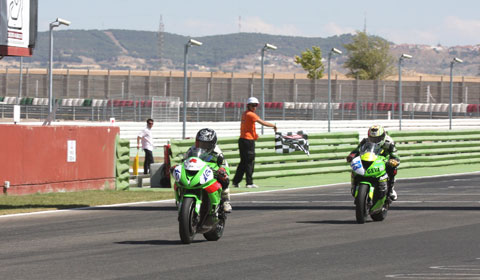 MotoDes, Cuna de Campeones Bankia y la Michelin Power Cup a 100% en Albacete