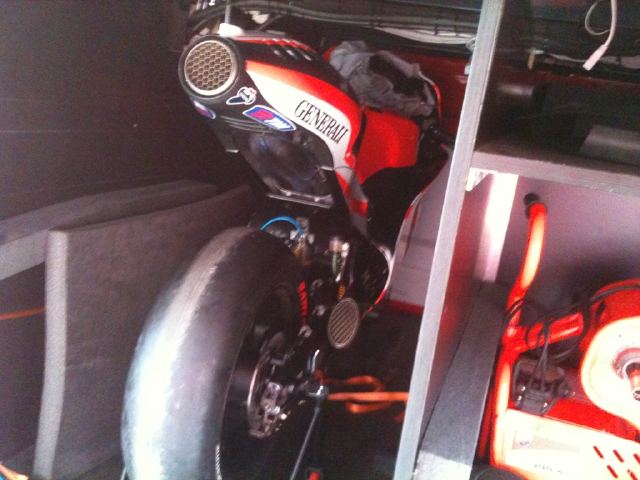 Nicky Hayden no estrenará su Ducati GP11.1 hasta Laguna Seca