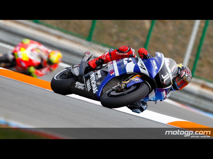 Dani Pedrosa sigue su dominio y marca la pole de MotoGP en Brno
