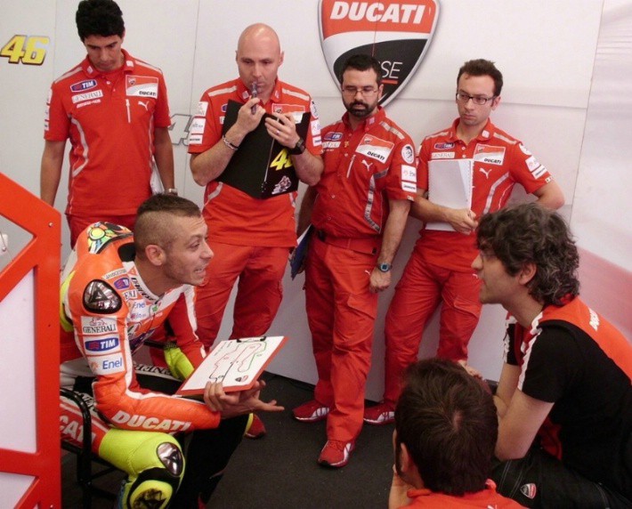 Rossi trabajará con la 1000cc en Jerez este viernes