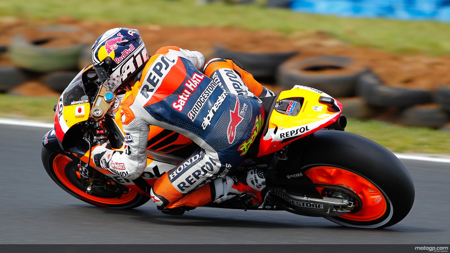 Stoner gana la carrera en Phillip Island y el campeonato del mundo de MotoGP