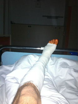 Stefan Bradl fue operado ayer de su pierna izquierda