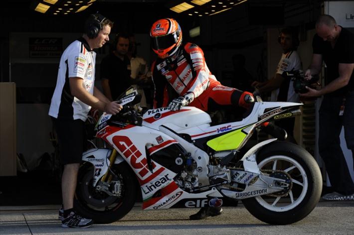 Stefan Bradl escoge el número 6 como dorsal de MotoGP 2012