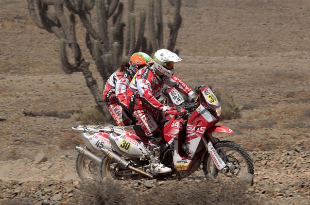 Etapa 8 del Dakar 2012 para los 11 españoles que resisten