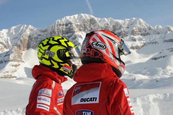 Día 1 de Nicky Hayden y Valentino Rossi en el Wrooom 2012