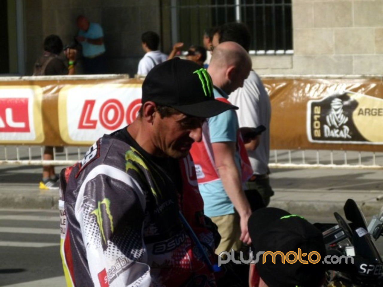 Cyril Desprès gana la etapa 9 del Dakar 2012 con Coma 2º y Barreda 3º