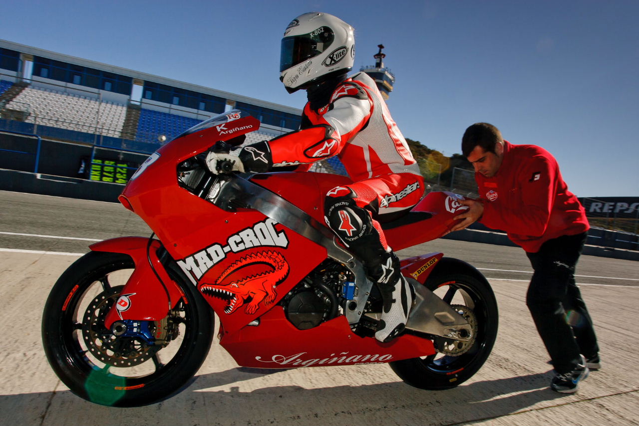 Cardús y el Argiñano Racing apuestan por AJR para Moto2