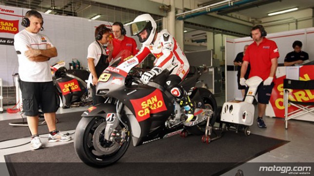 Casey Stoner el mejor del test MotoGP 2012 en Sepang