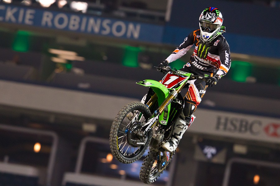 Ryan Villopoto gana en Canadá y es más líder en SX