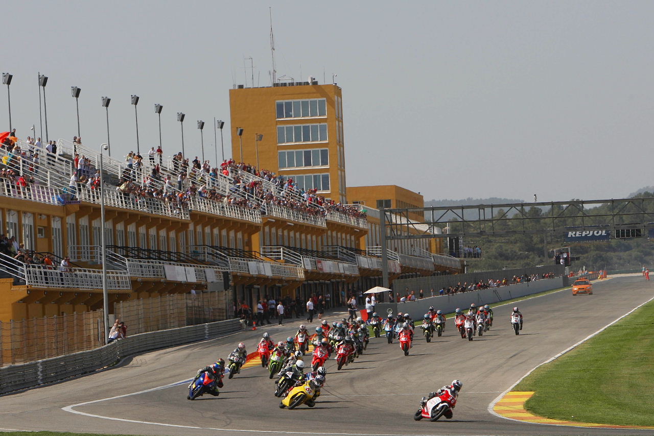 El Campeonato de MotoDes aterriza en Cheste este fin de semana