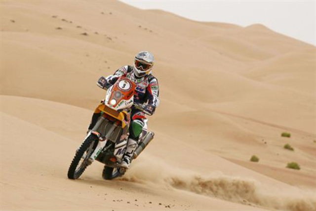 Marc Coma vuelve a liderar el Abu Dhabi Desert Challenge