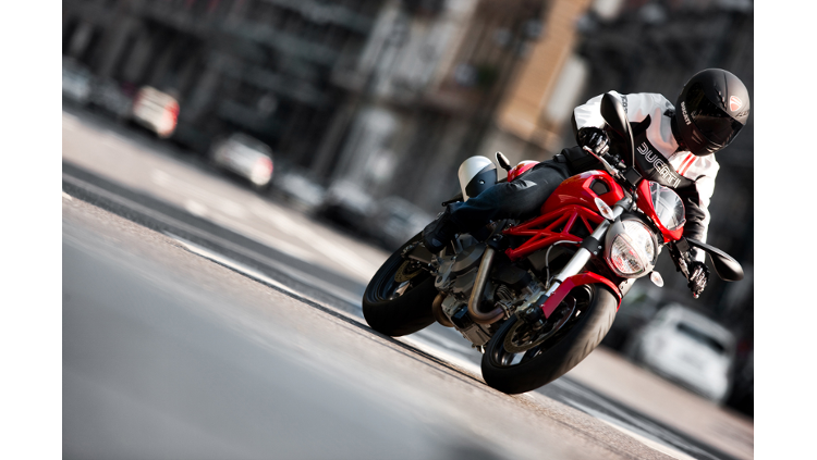 Hazte con una Ducati Monster por 600€ menos