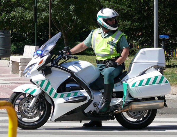 La DGT de campaña por y para la moto