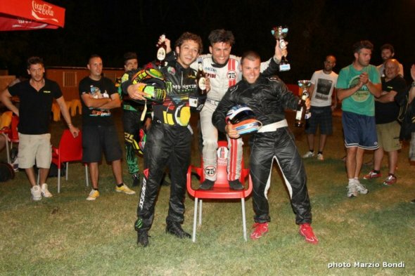 Rossi, Iannone y Pasini disfrutan de los karts