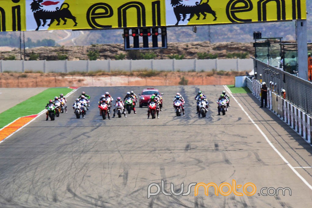 Melandri se lleva la segunda carrera de Superbikes en Motorland