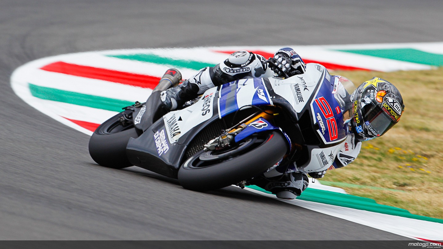 Lorenzo remata un fin de semana histórico en MotoGP en Mugello
