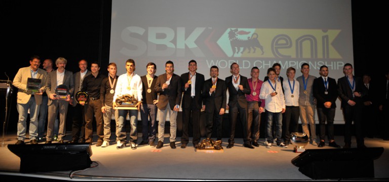 El Mundial de SBK entrega sus trofeos de Campeones 2012