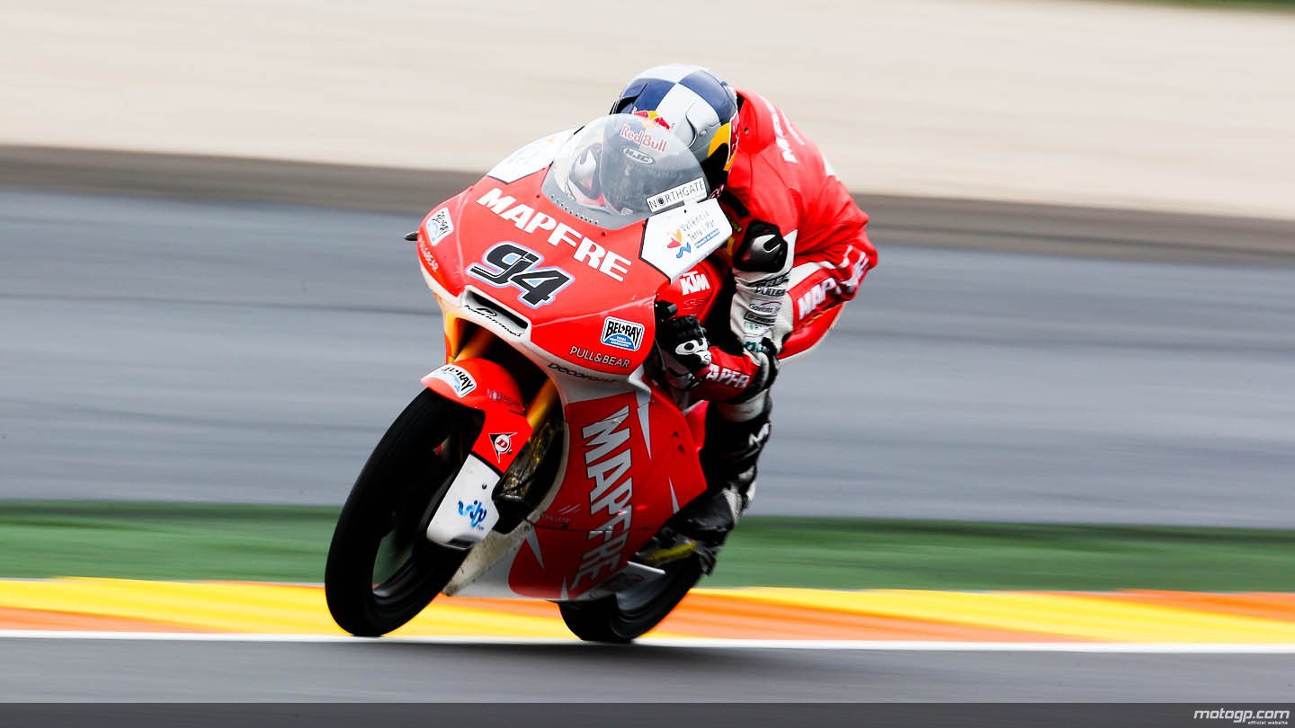 Jonas Folger consigue la pole Moto3 en Valencia