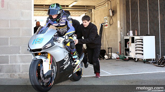 Xavier Simeon de test Moto2 en el Circuito de Alcarrás