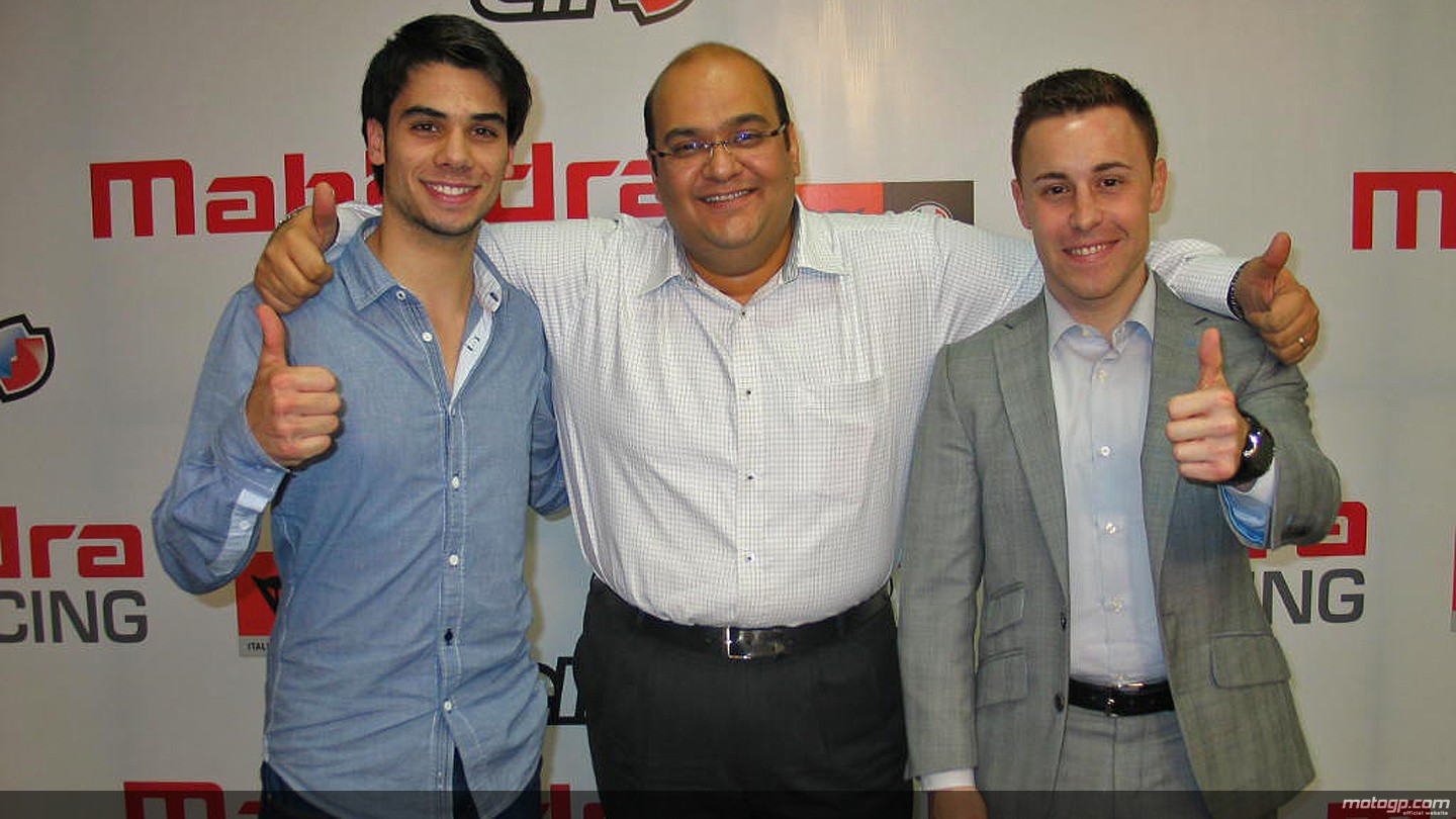 Vázquez y Oliveira junto al Mahindra Racing en la India